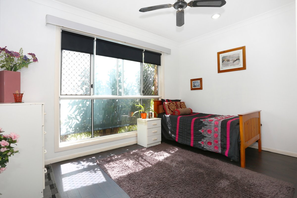 48 Watford Crescent MOLENDINAR 15