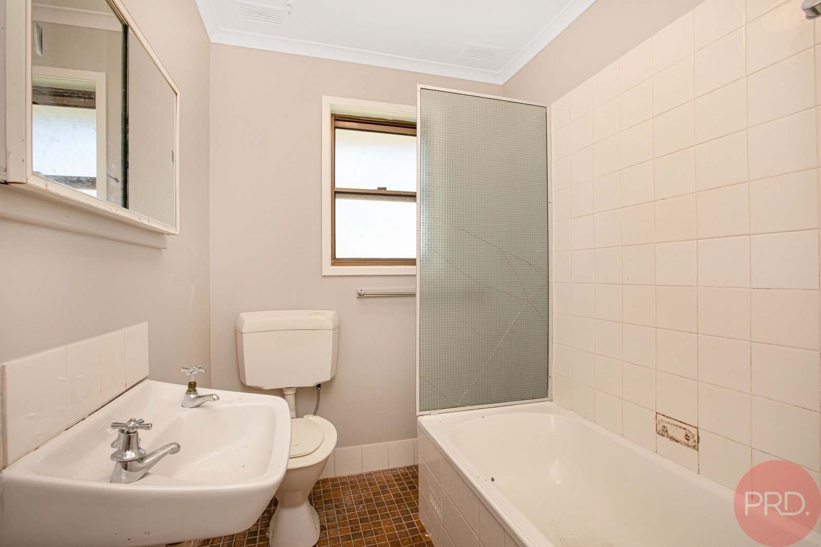 48 Willow Drive METFORD 11