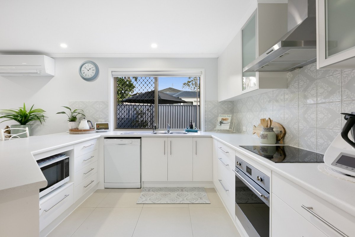 48 Wonga Street Burleigh Heads 6