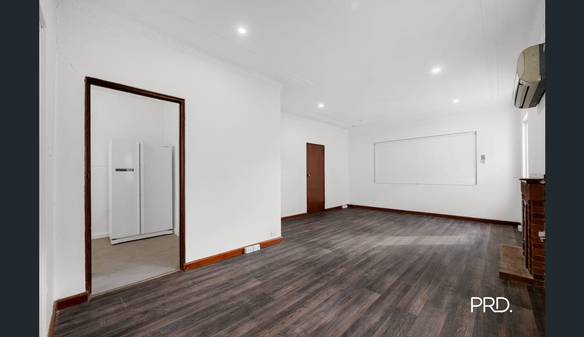 48 Woodriff St  Penrith 5