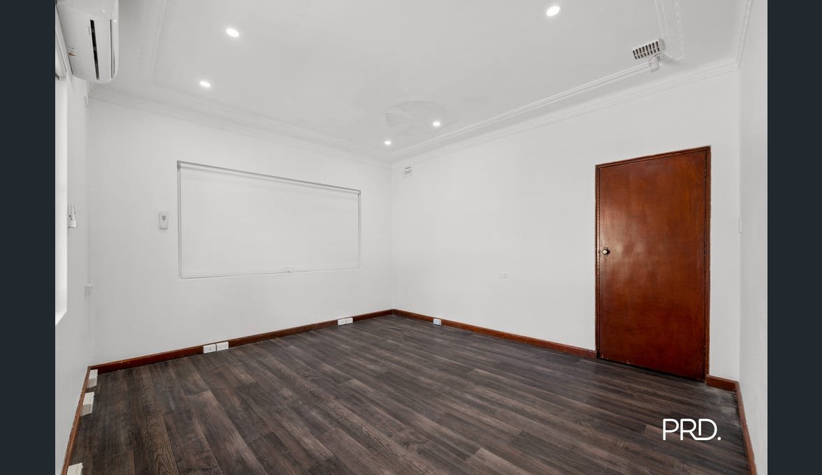 48 Woodriff St  Penrith 4