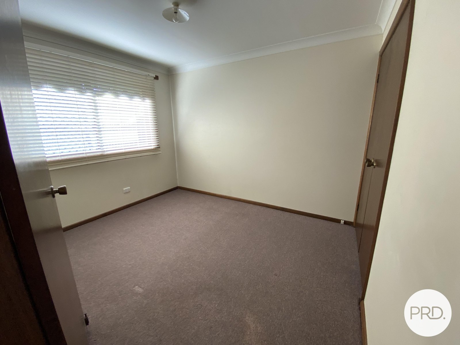 480 Ainslie Avenue LAVINGTON 10