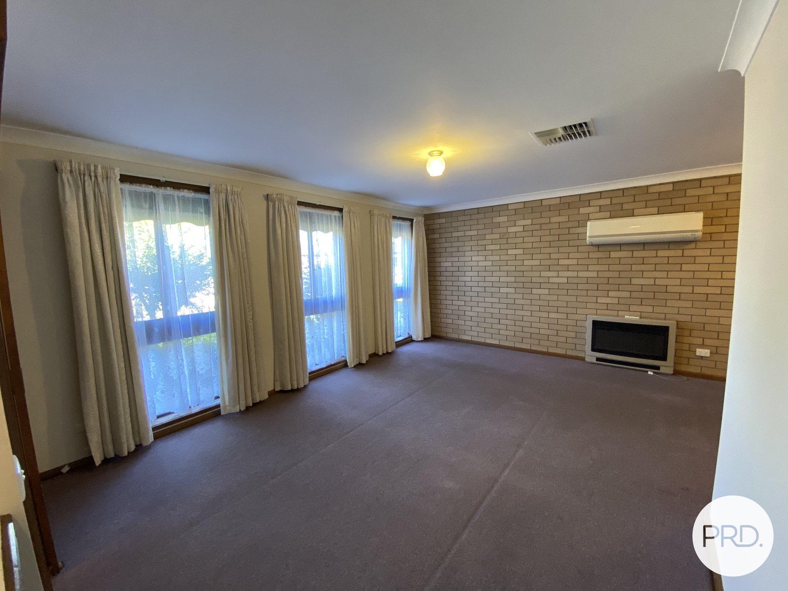 480 Ainslie Avenue LAVINGTON 6