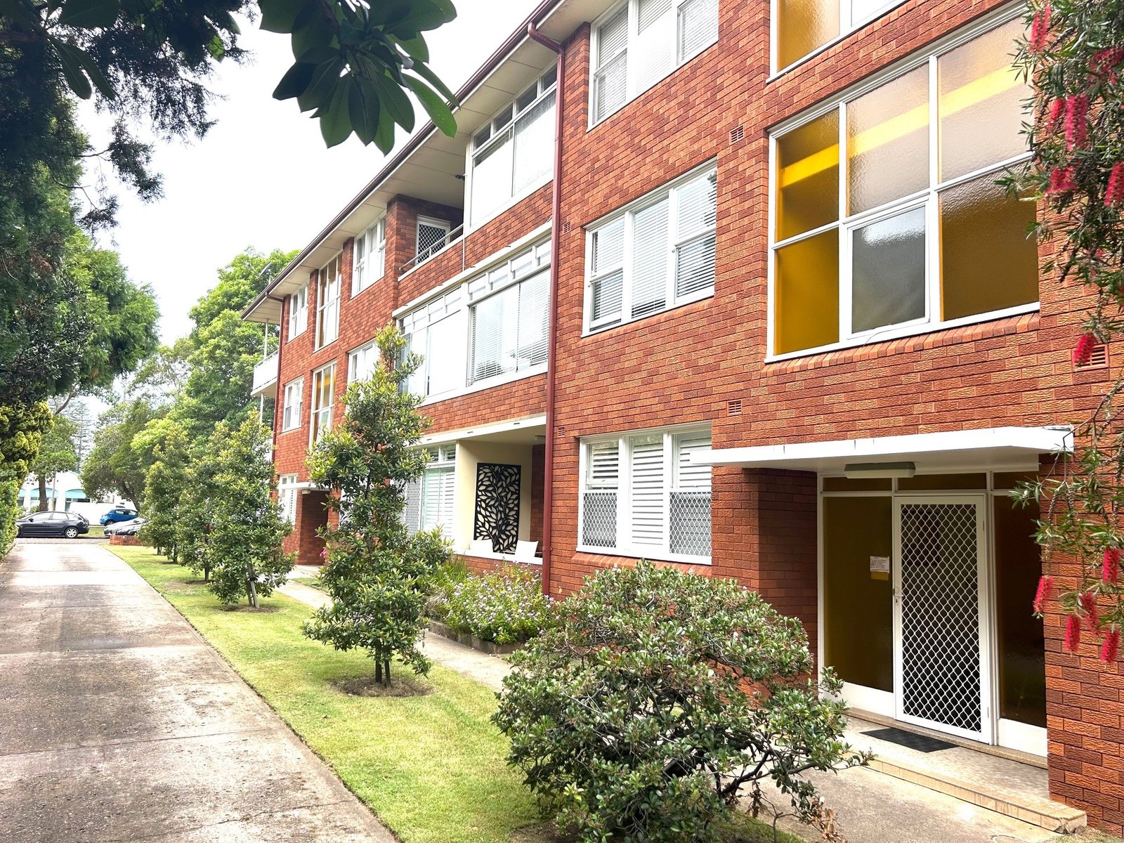 4/81-83 Alfred Street RAMSGATE BEACH 9