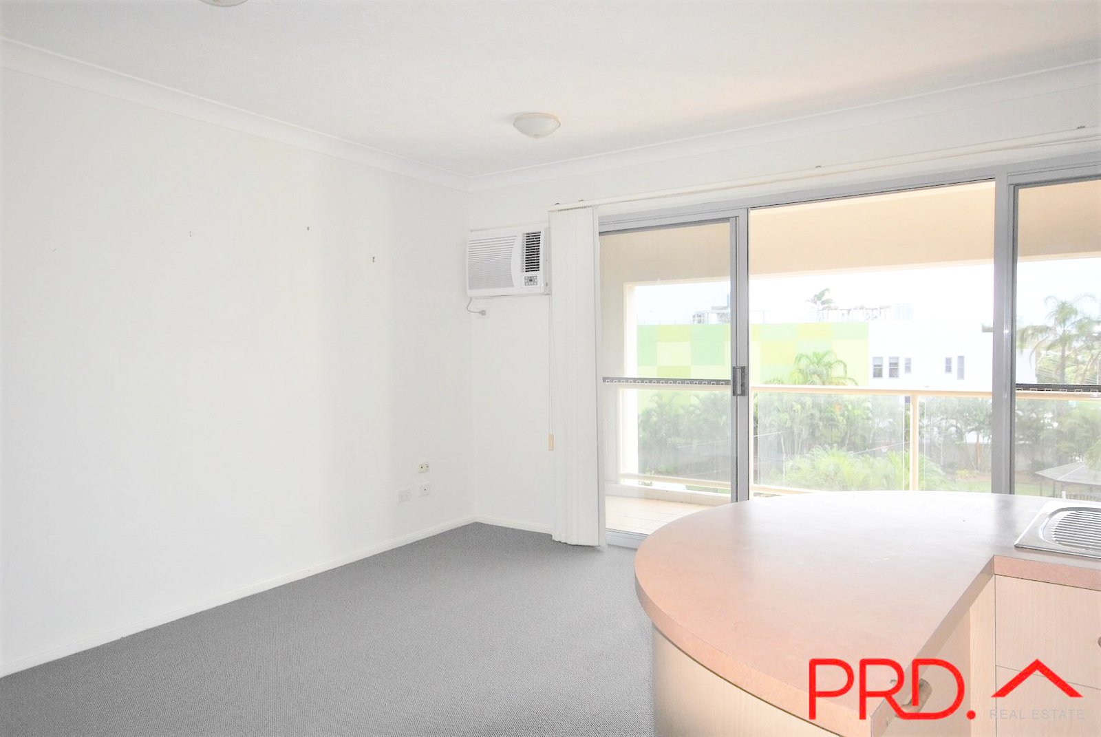 48/106 Marine Parade SOUTHPORT 4