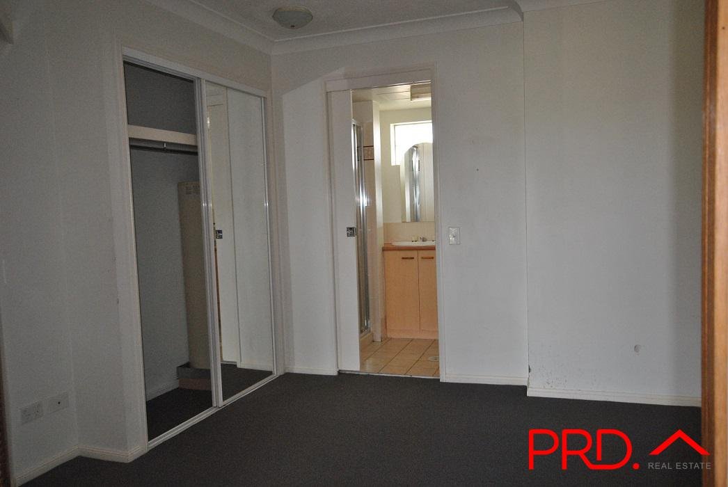48/106 Marine Parade SOUTHPORT 8