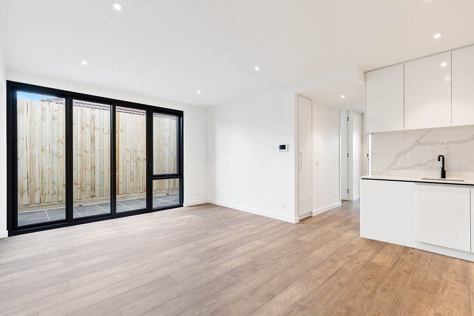 Gallery: 4/815 Centre Road
