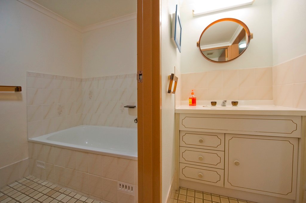 48/2 'Bay Parklands' Gowrie Ave  NELSON BAY 16