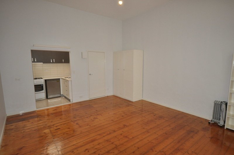Gallery: 4/82 Wellington Street