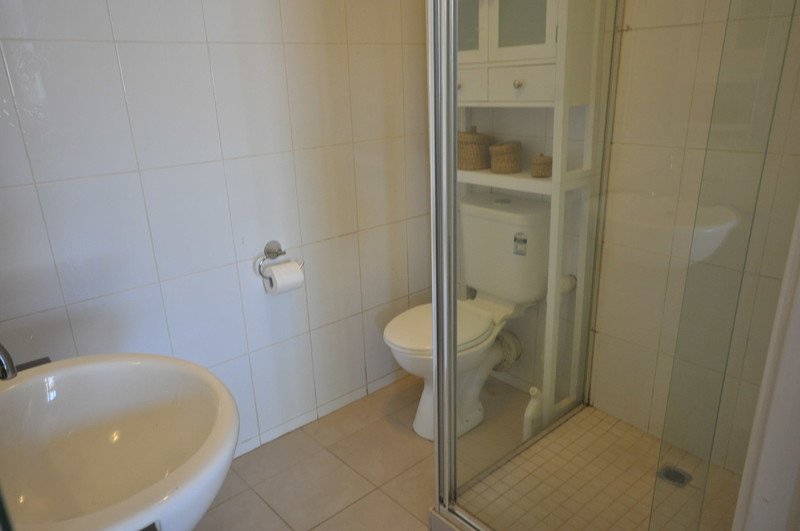 Gallery: 4/82 Wellington Street