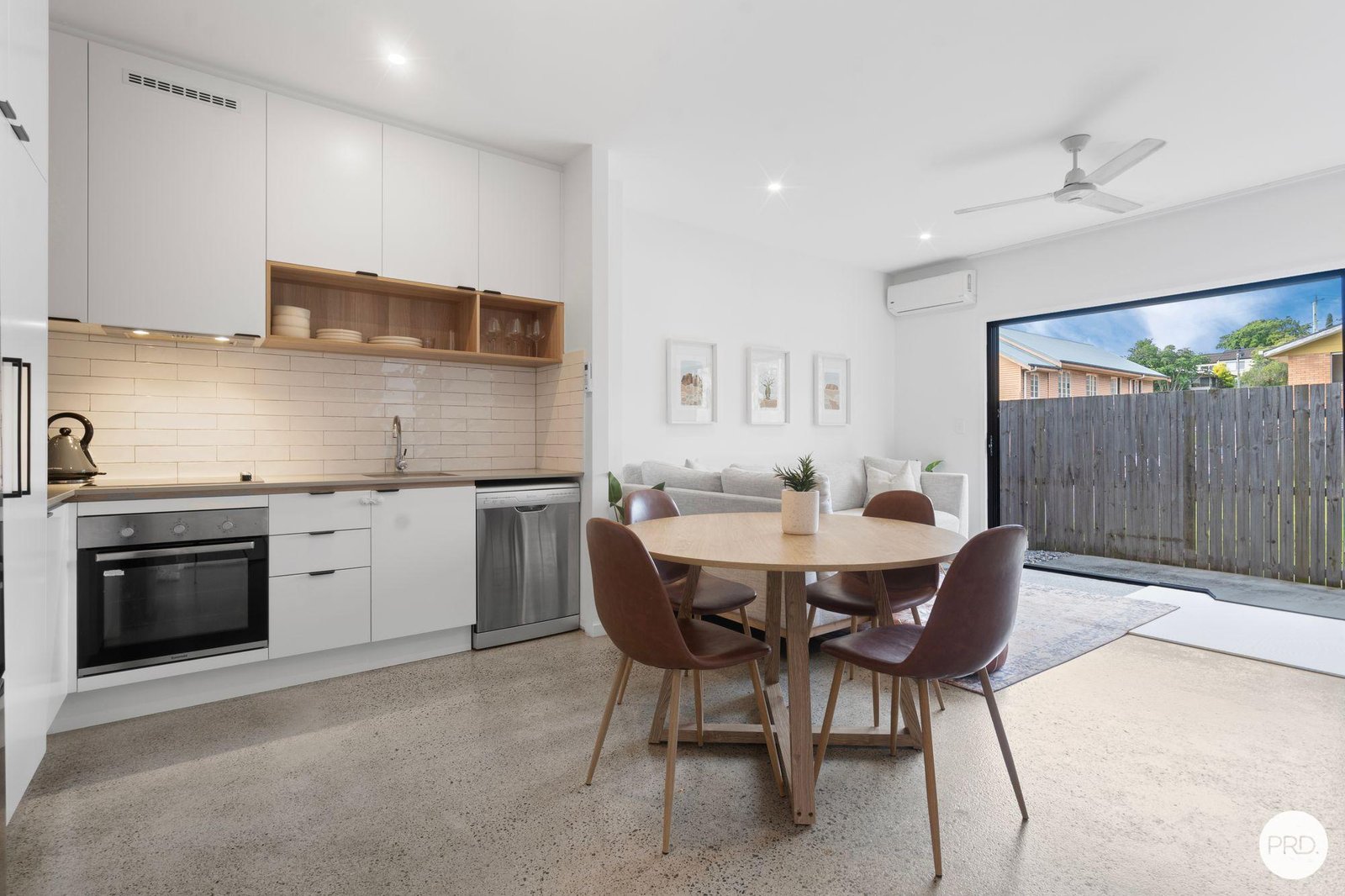 4/83 Falconer Street SOUTHPORT 1