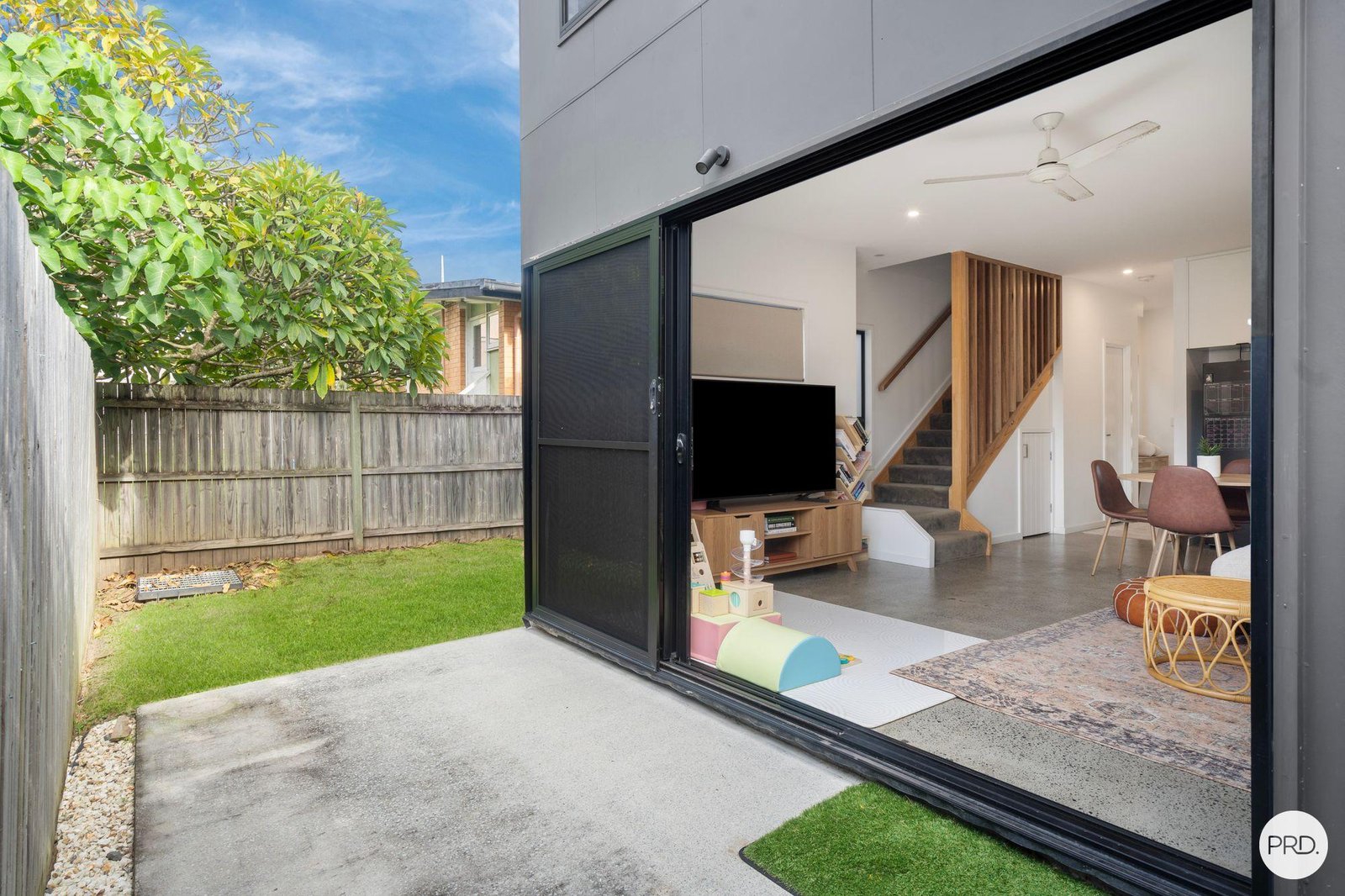 4/83 Falconer Street SOUTHPORT 2