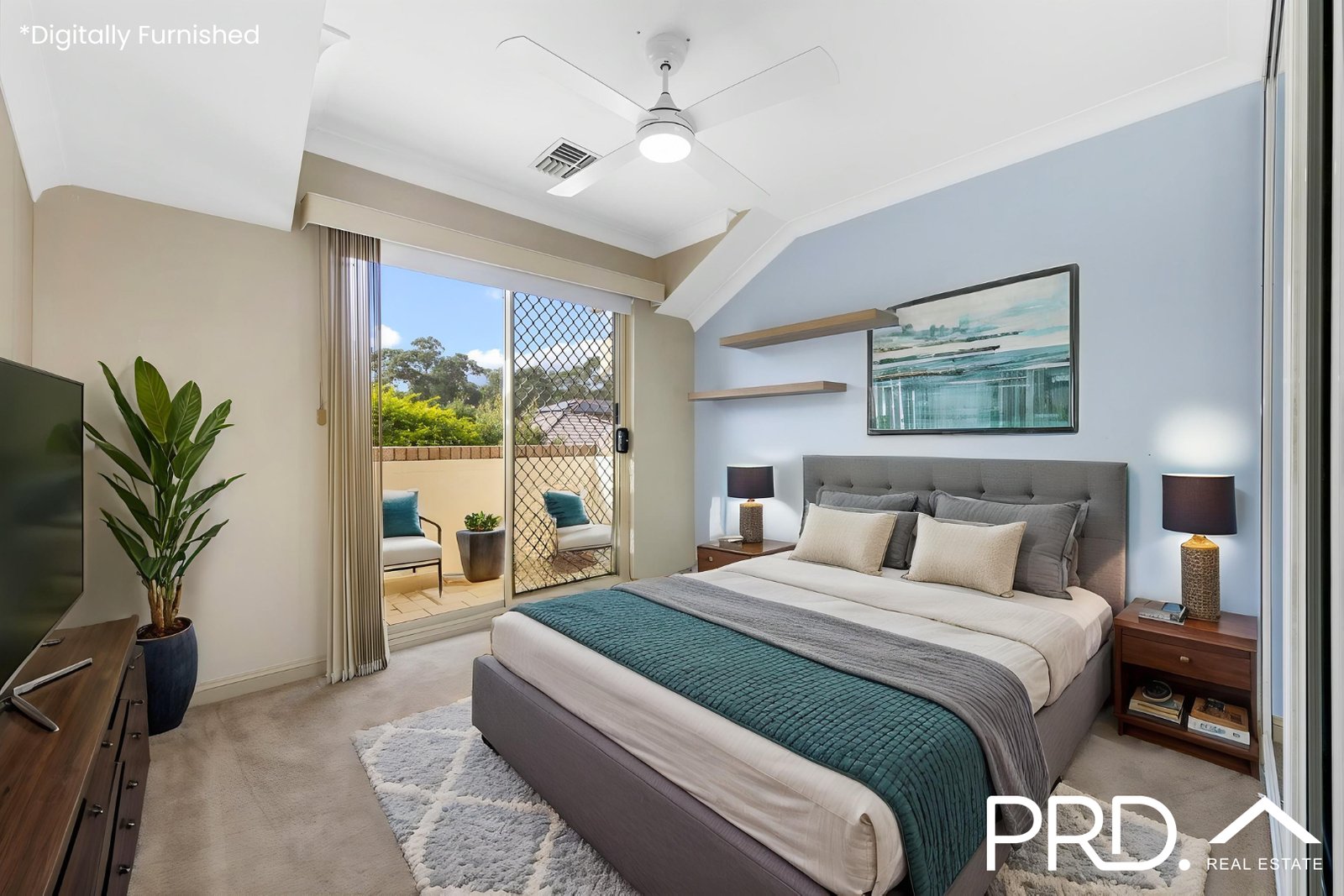 4/837 Henry Lawson Drive PICNIC POINT 9