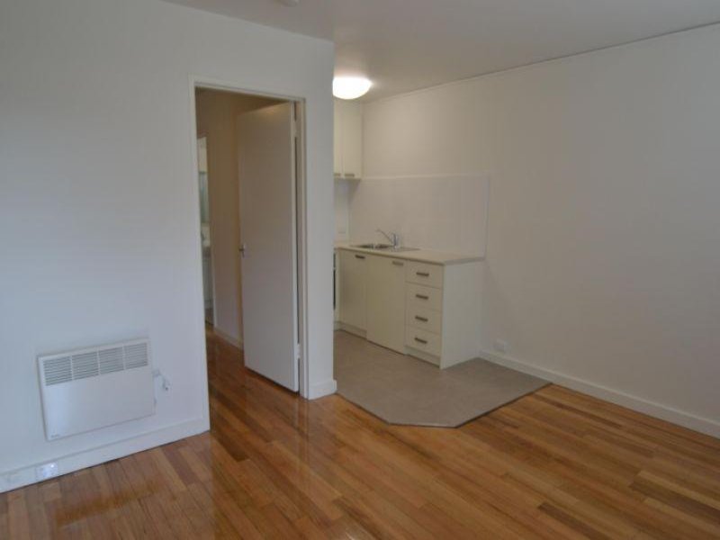 Gallery: 4/84 Latrobe Street