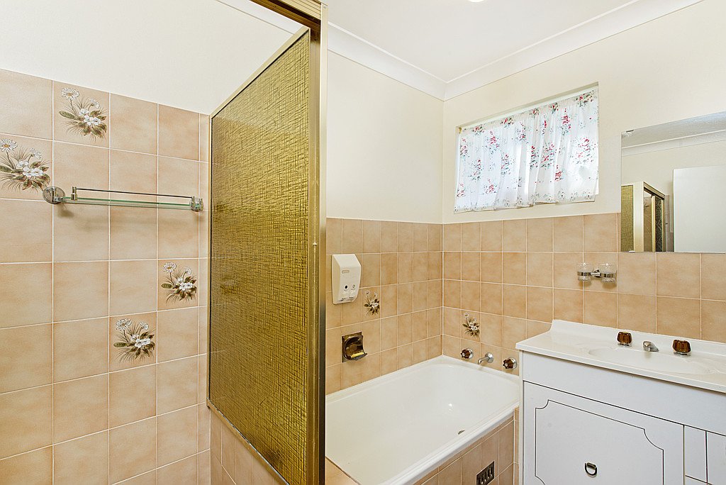 4/84 Lord Street LAURIETON 9