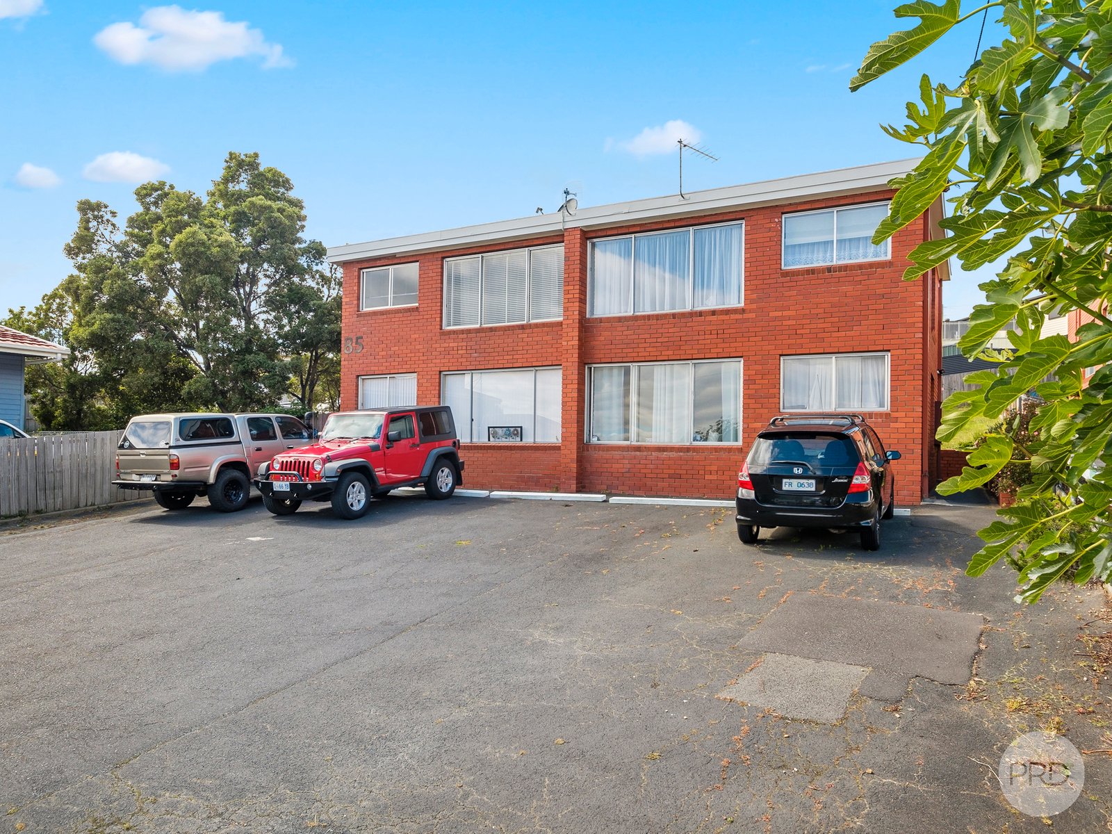 4/85 Box Hill Road CLAREMONT 1