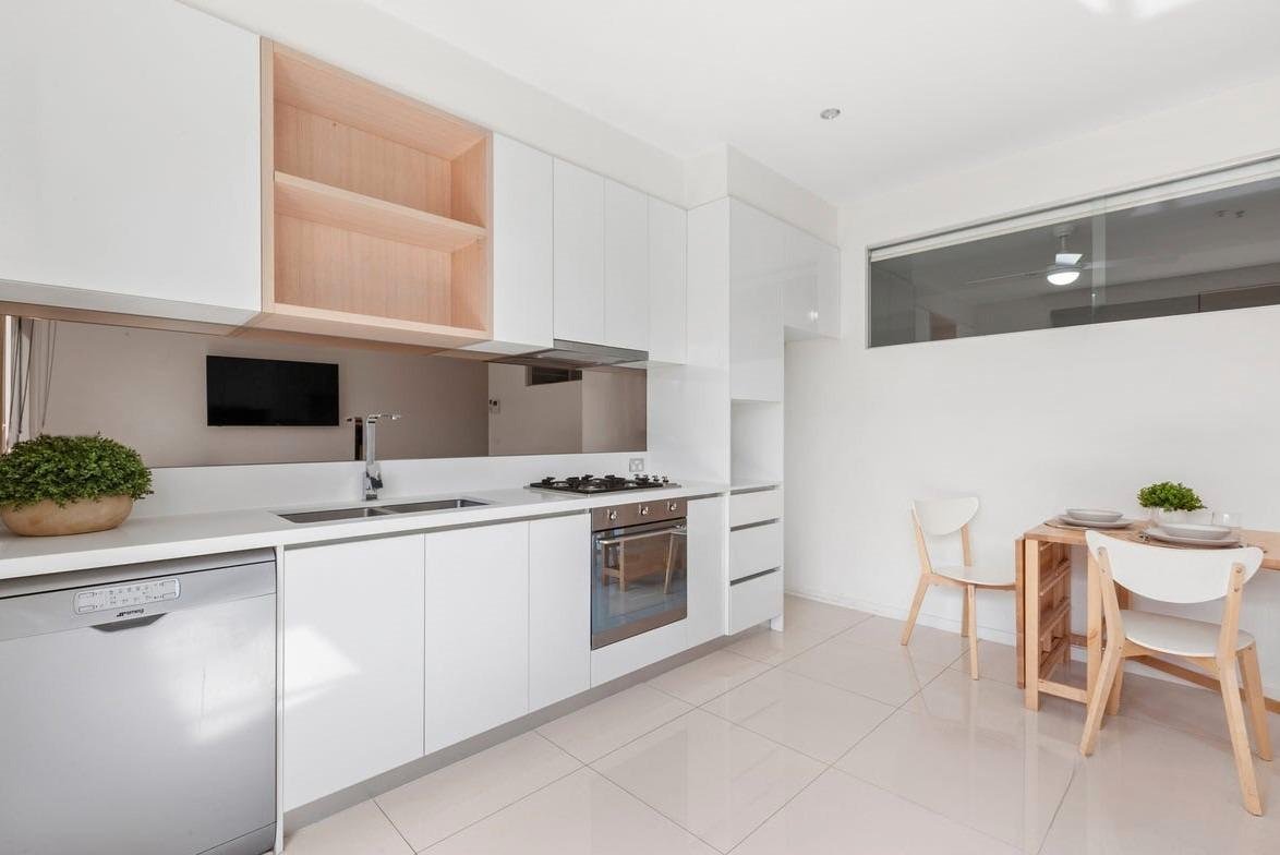 Real Estate and Property in 4/85 Hutton Street, Thornbury, VIC