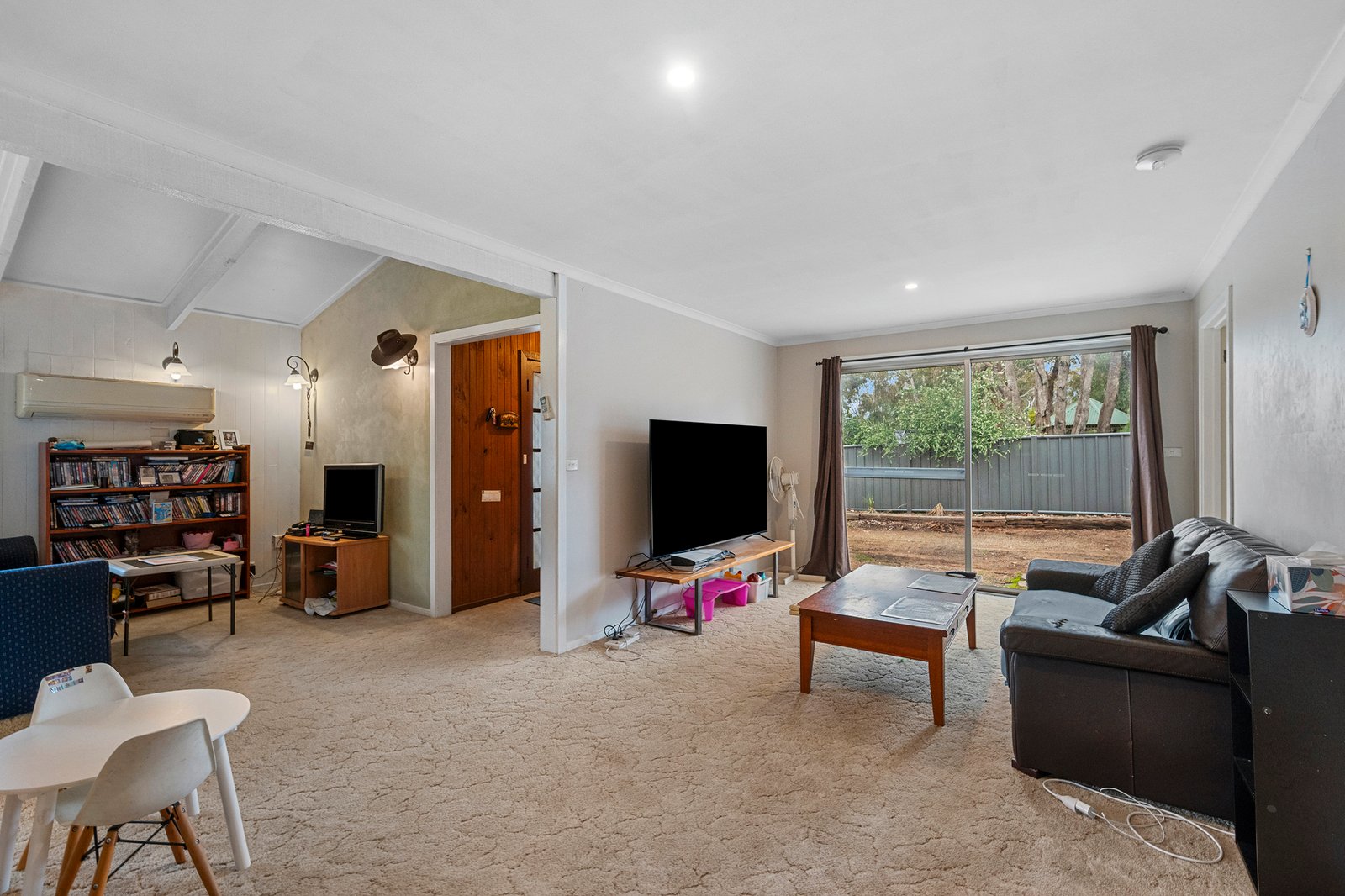 Gallery: 4855 Calder Highway
