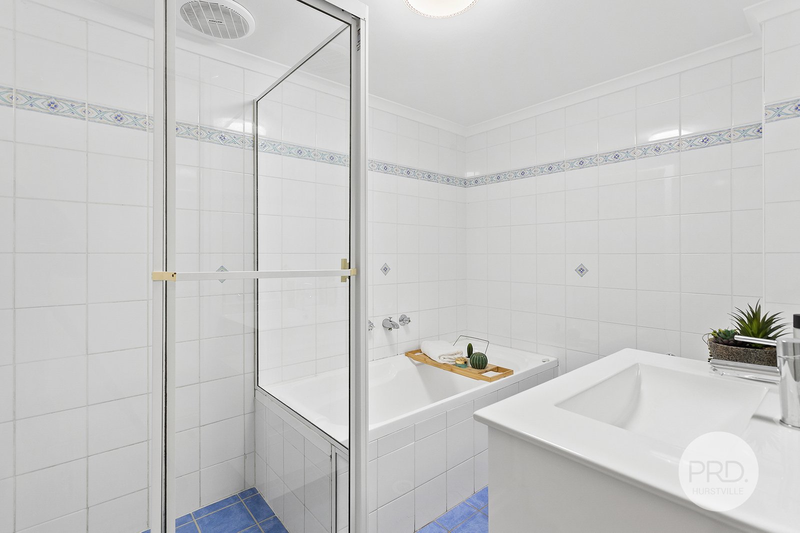 4/86-88 Woniora Road HURSTVILLE 7