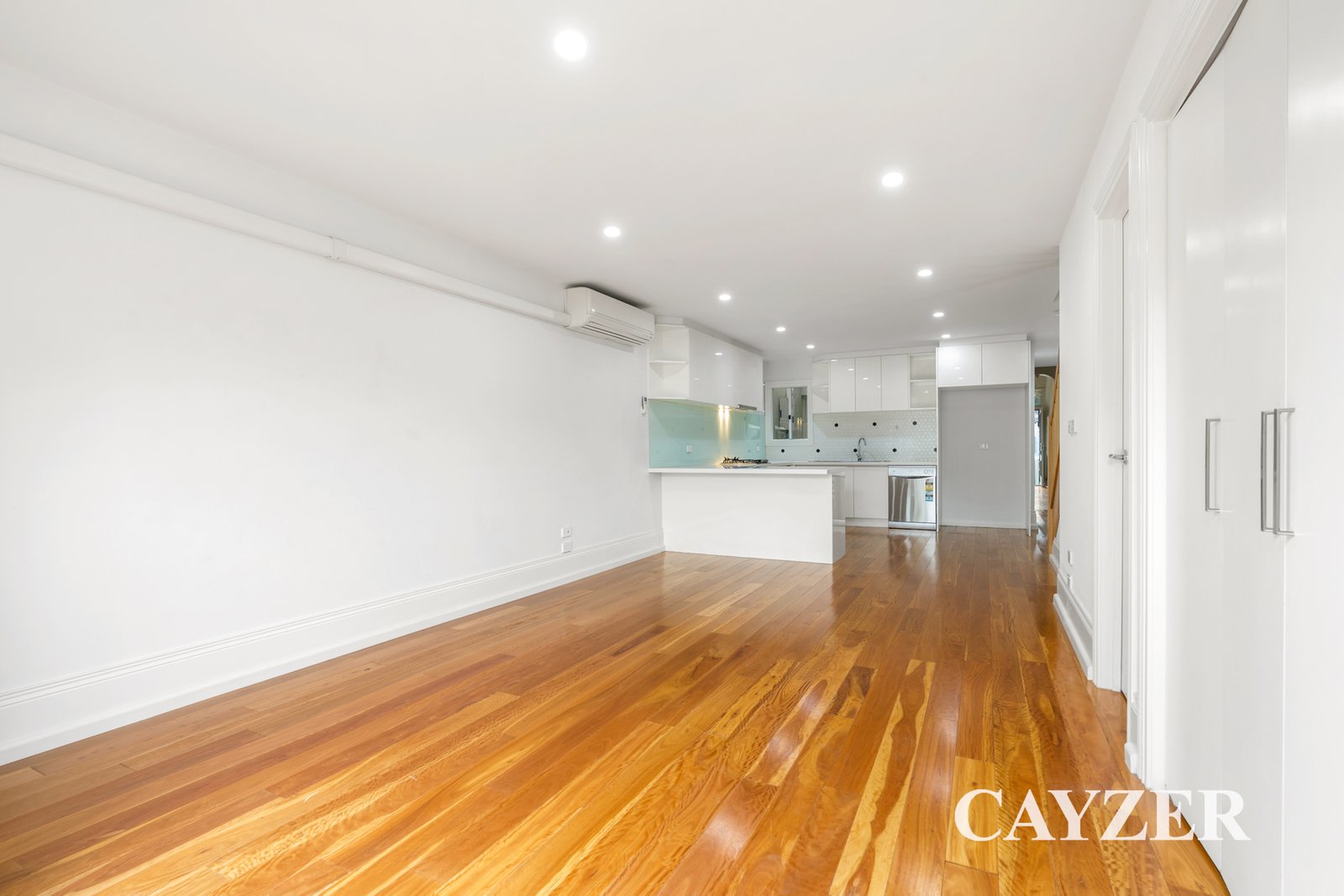 Gallery: 487 City Road