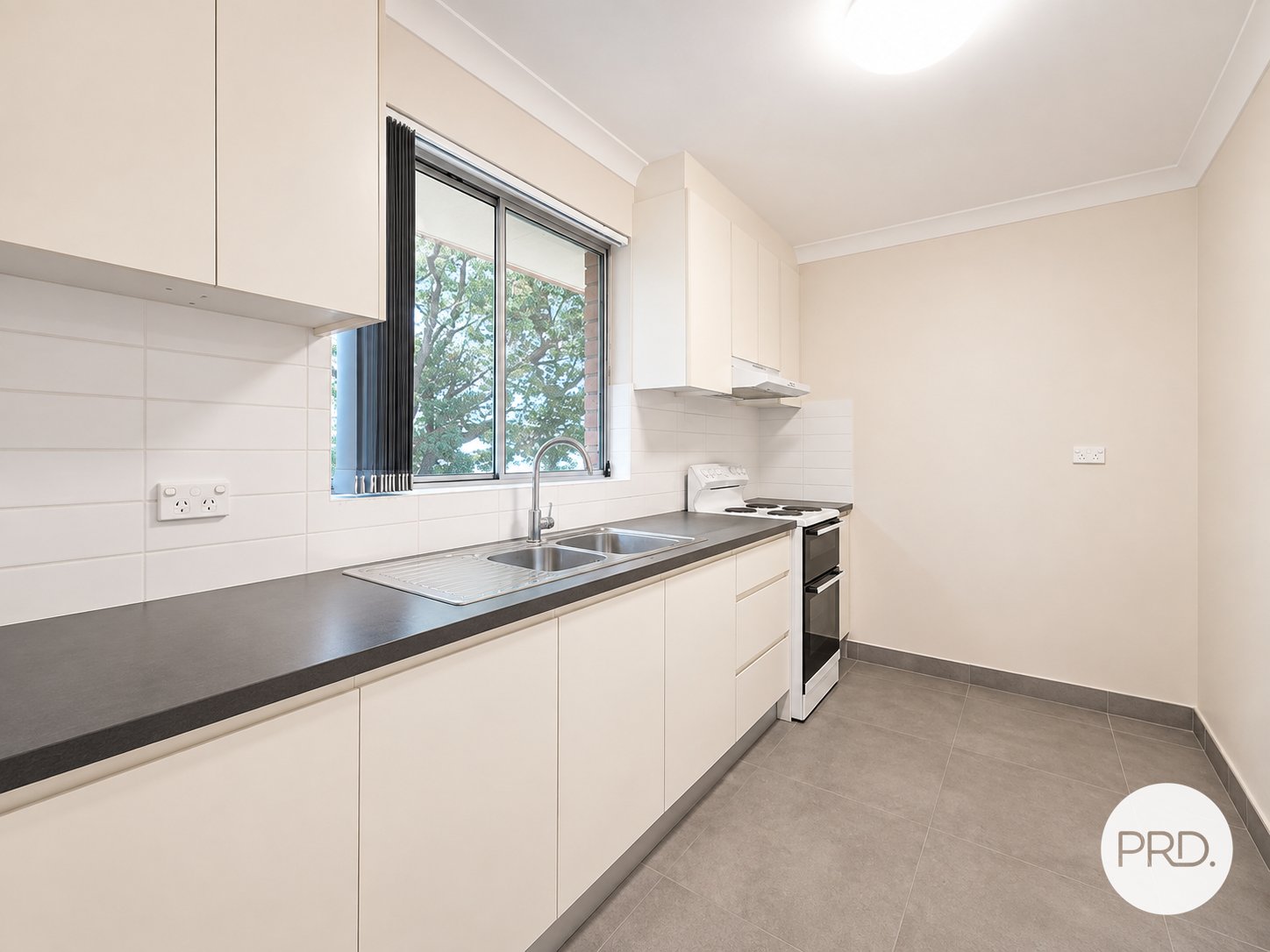 4/87 Longfield Street CABRAMATTA WEST 3