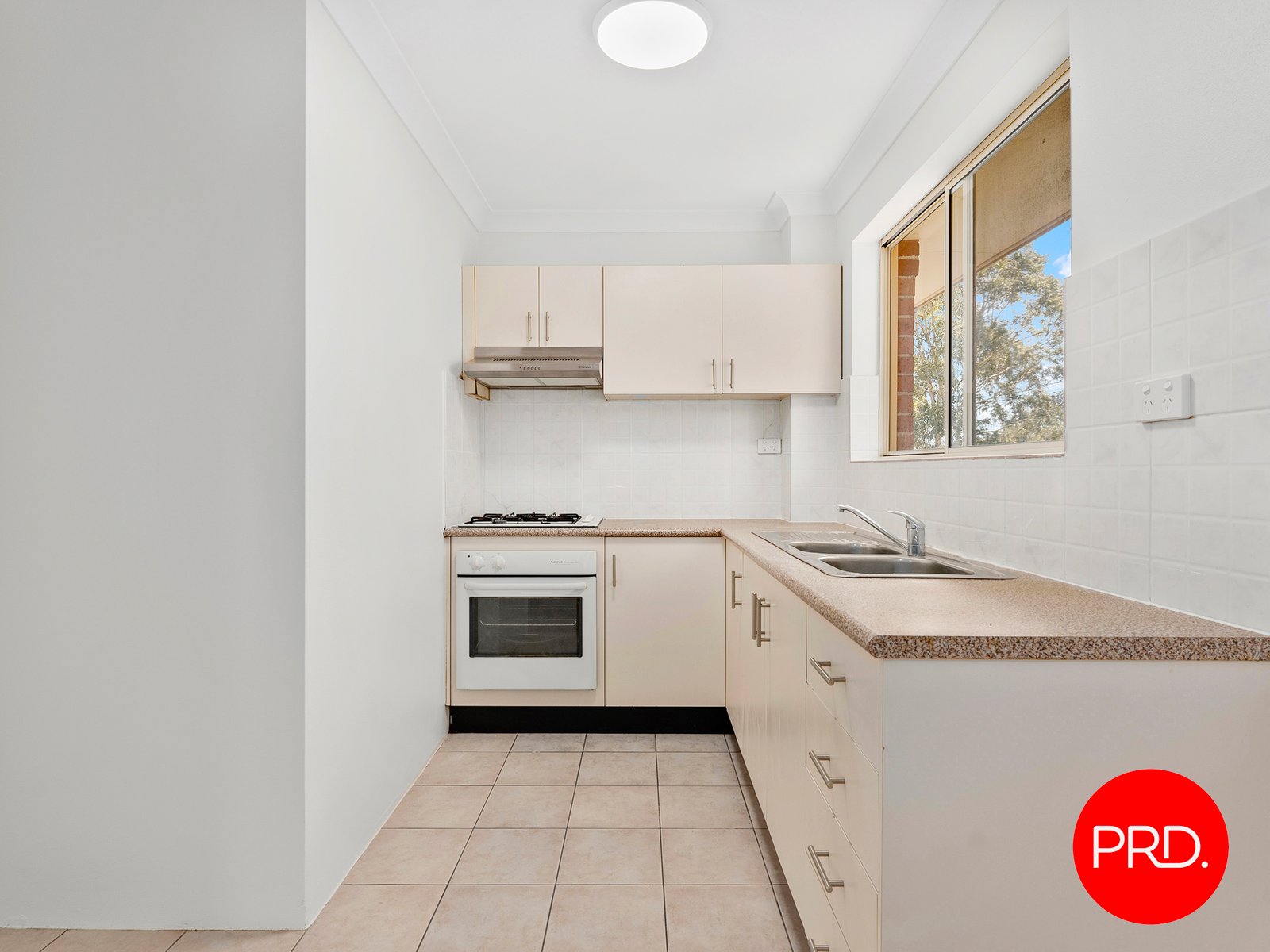 48/8-10 Fourth Avenue BLACKTOWN 2