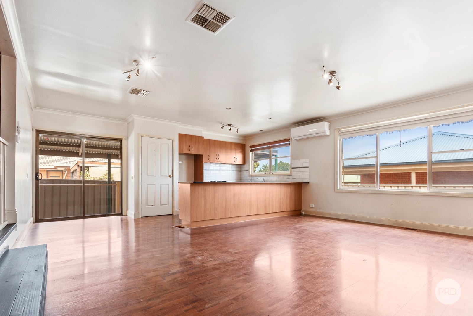 489 Napier Street WHITE HILLS 9
