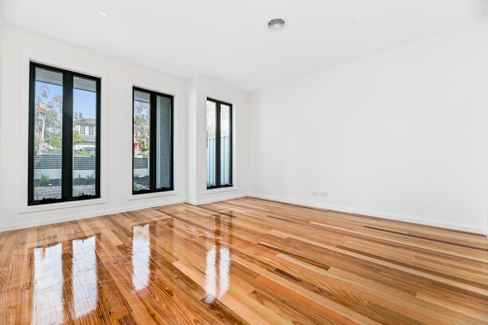 Gallery: 489B Waverley Road