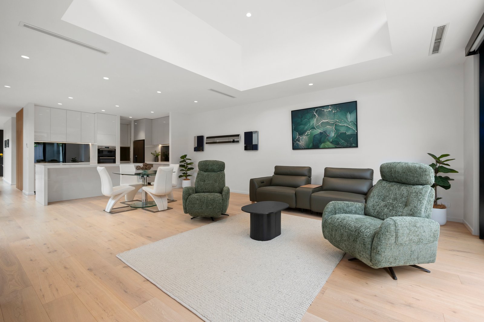Gallery: 48A Haldane Street