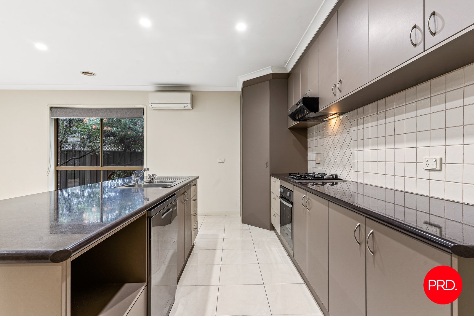 48a Norelle Crescent GOLDEN SQUARE 5