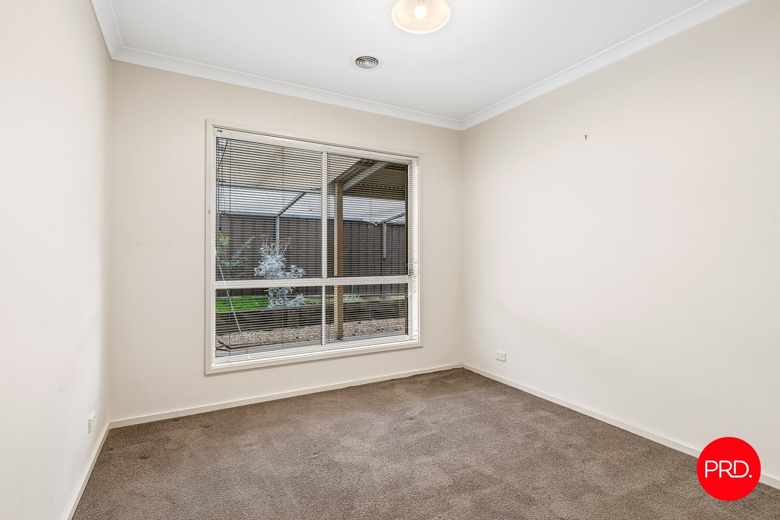 48a Norelle Crescent GOLDEN SQUARE 12