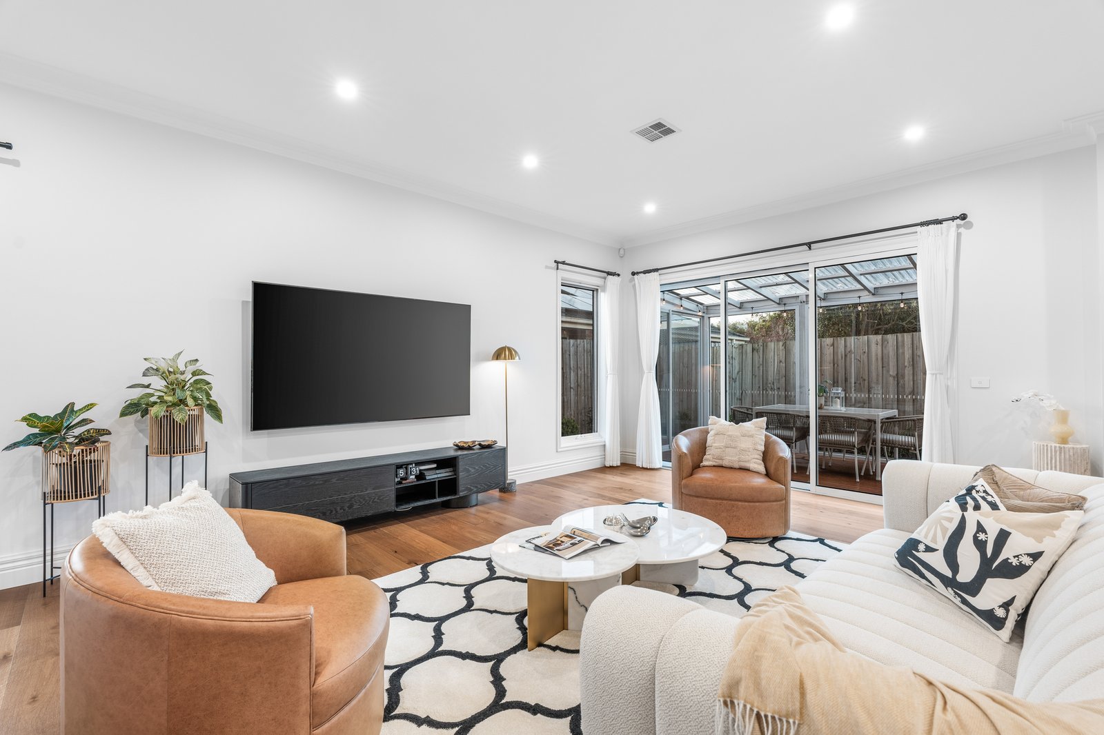 Gallery: 48A Severn Street
