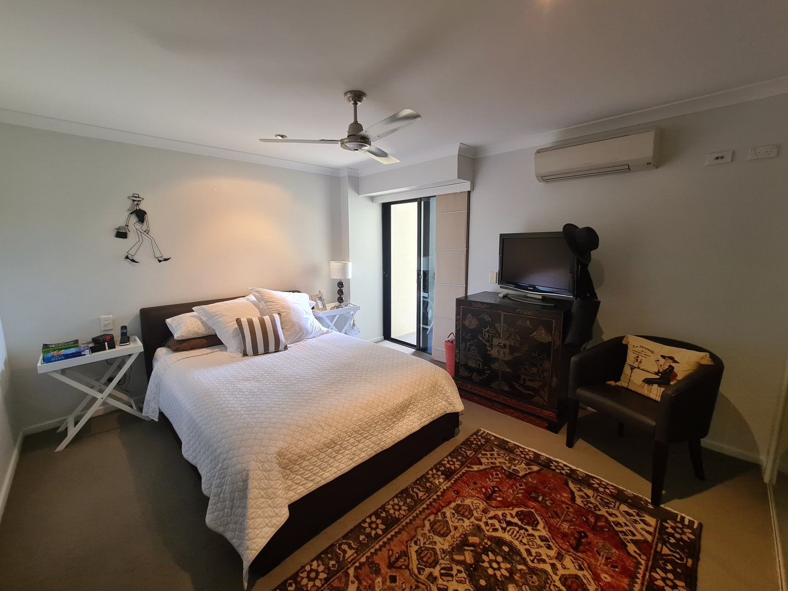 4/8A Wyndham Avenue BOYNE ISLAND 11