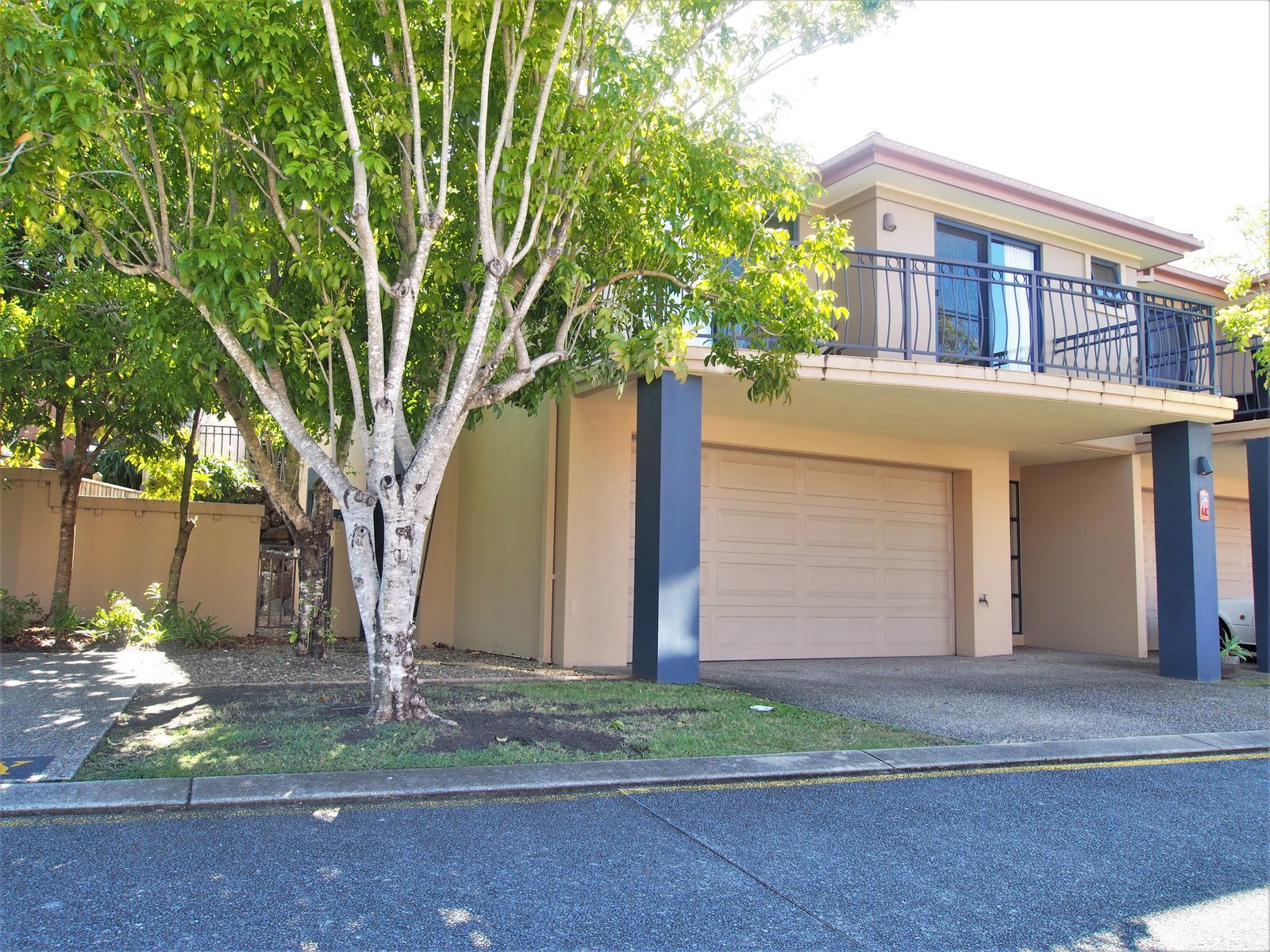 48b/4 University Drive ROBINA 1