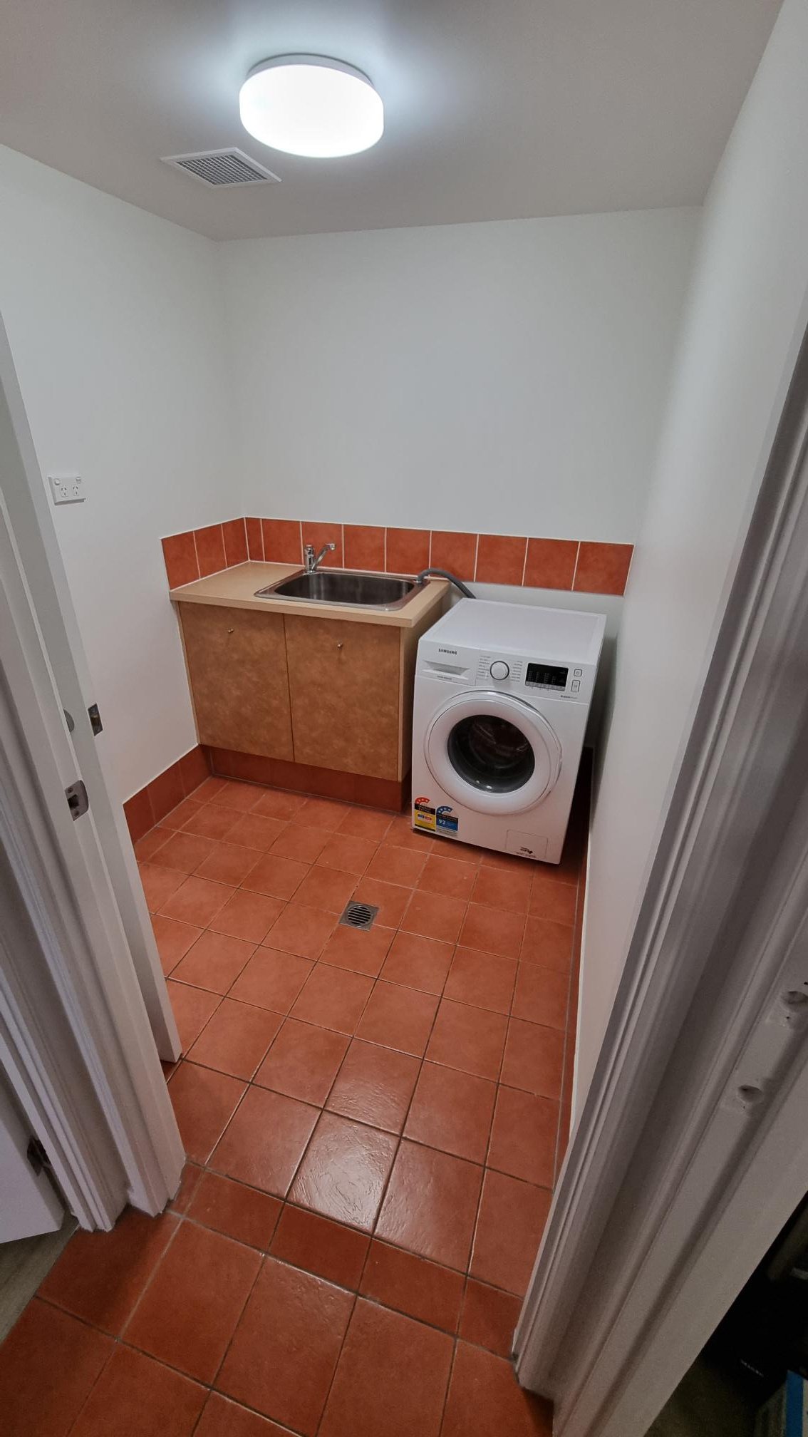 48b/4 University Drive ROBINA 9