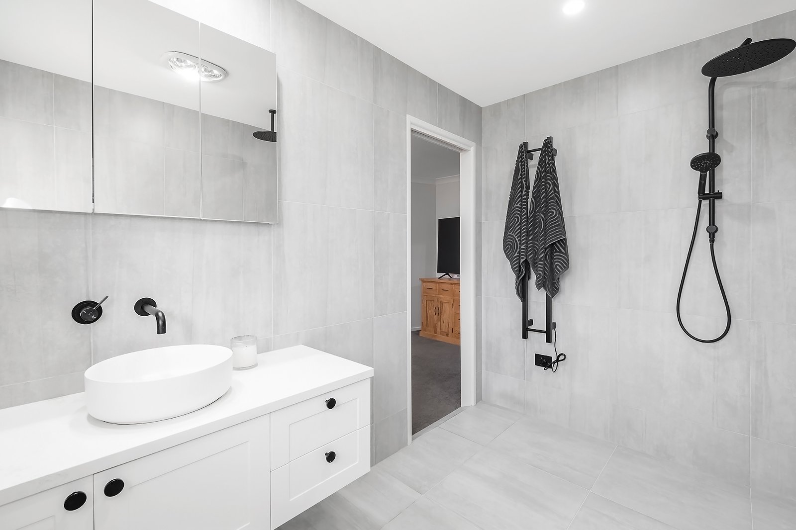 49 Alec Avenue MERMAID WATERS 10