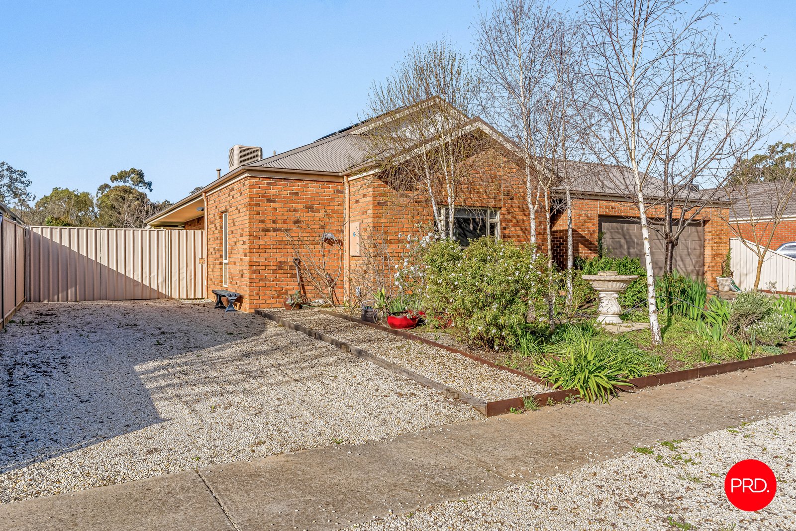 49 Alexander Close STRATHFIELDSAYE 2