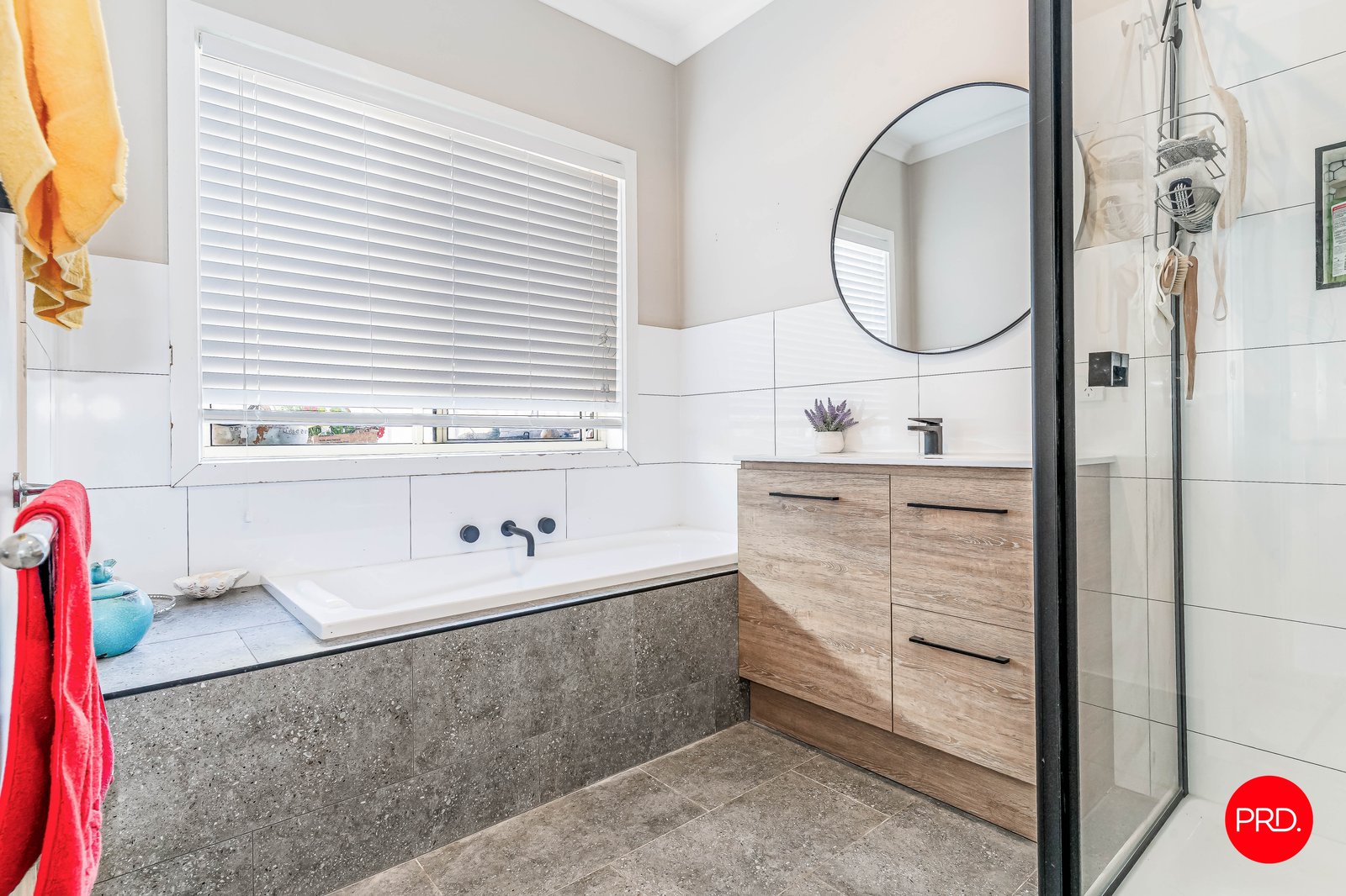 49 Alexander Close STRATHFIELDSAYE 14