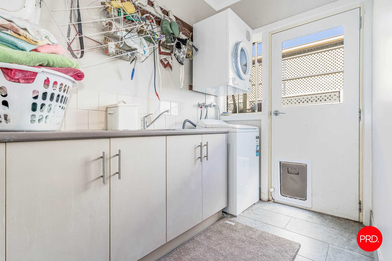 49 Alexander Close STRATHFIELDSAYE 15
