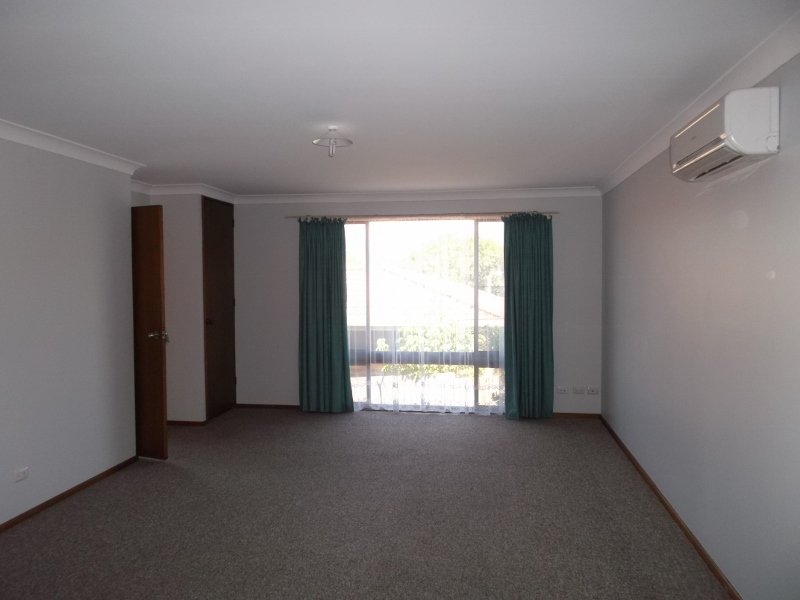 4/9 Anderson Place TUMUT 2