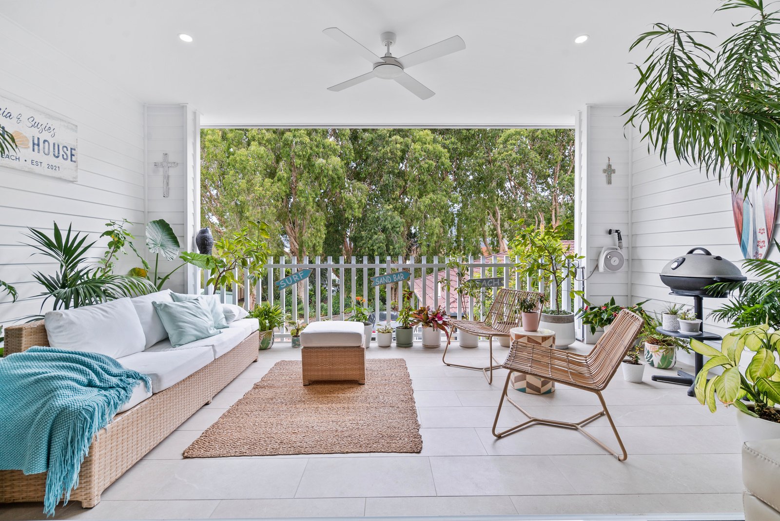 4/9 Appel Street COOLANGATTA 1