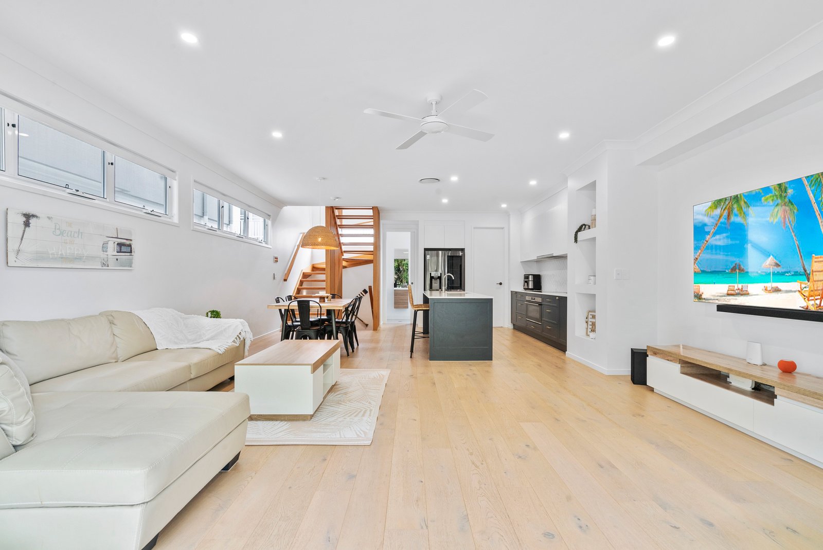 4/9 Appel Street COOLANGATTA 4