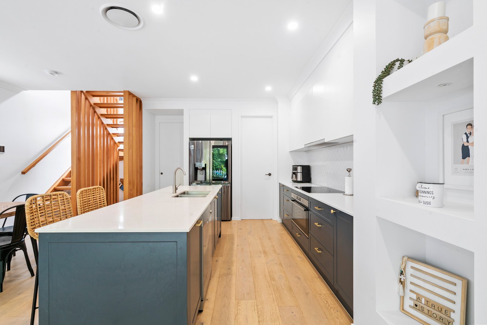 4/9 Appel Street COOLANGATTA 6