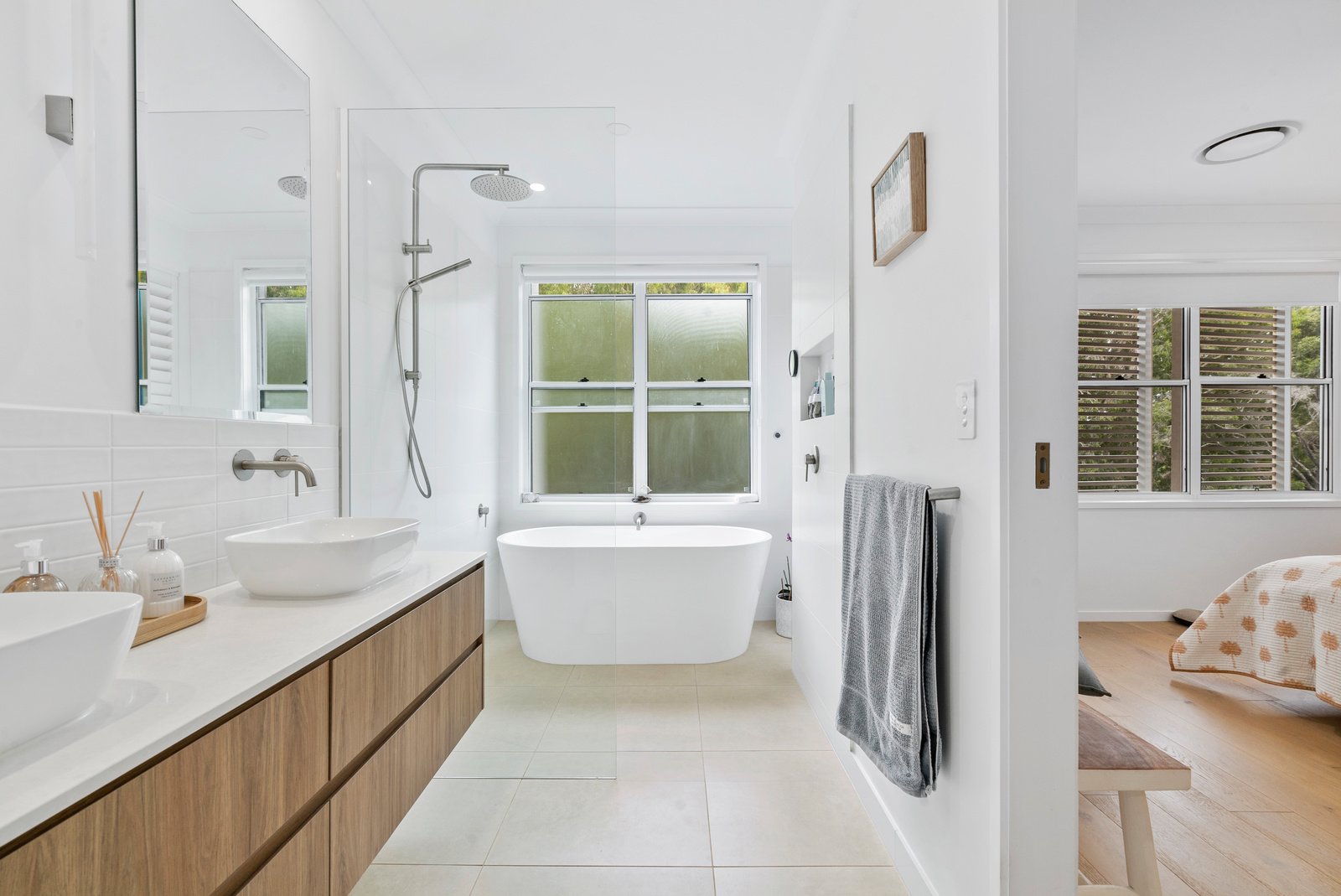 4/9 Appel Street COOLANGATTA 9