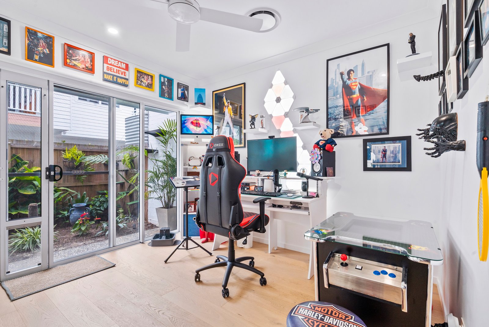 4/9 Appel Street COOLANGATTA 14