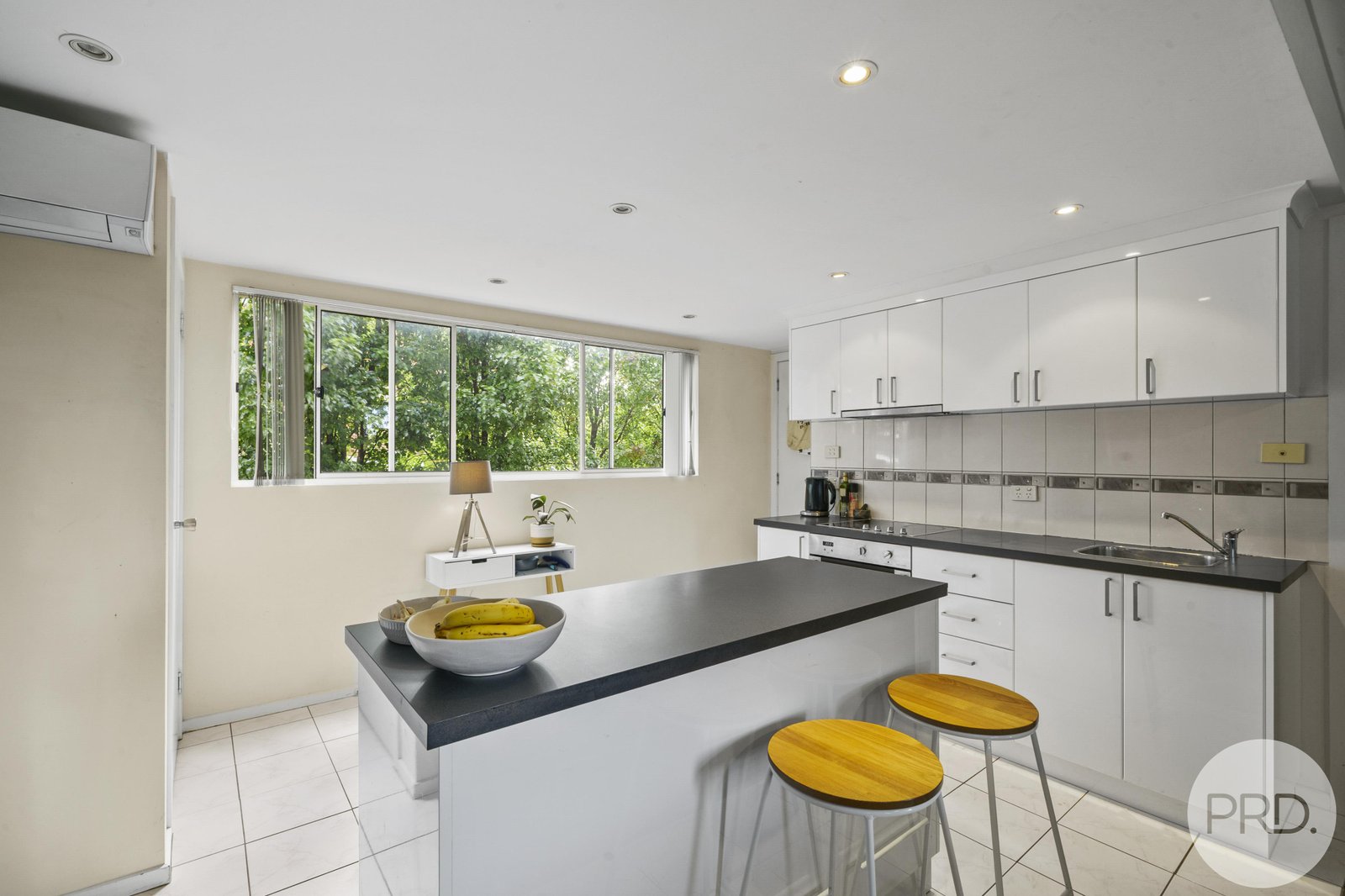 4/9 Augusta Road NEW TOWN 4