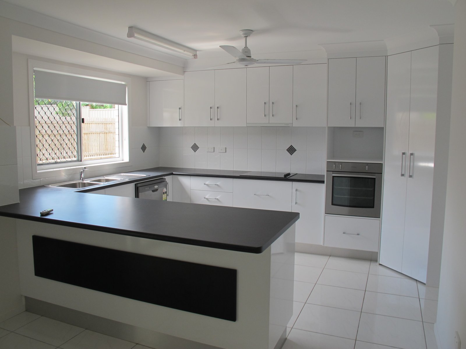 49 Bauhinia Street BOYNE ISLAND 2