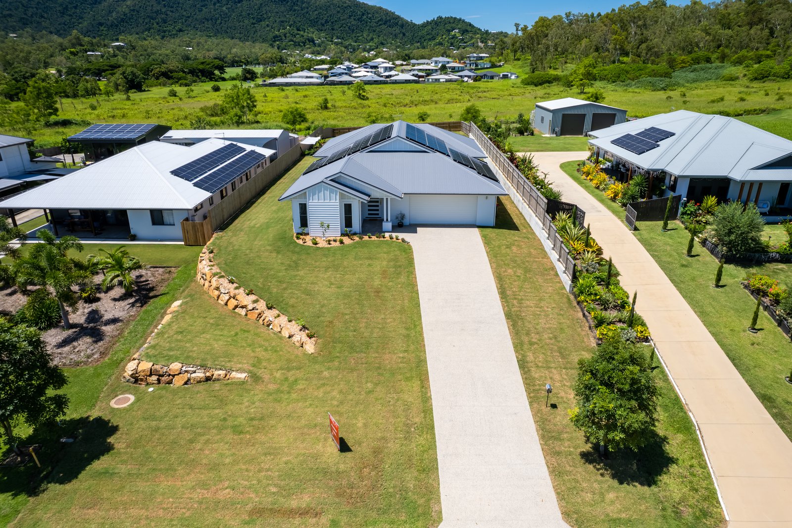 49 Beames Crescent CANNON VALLEY 2