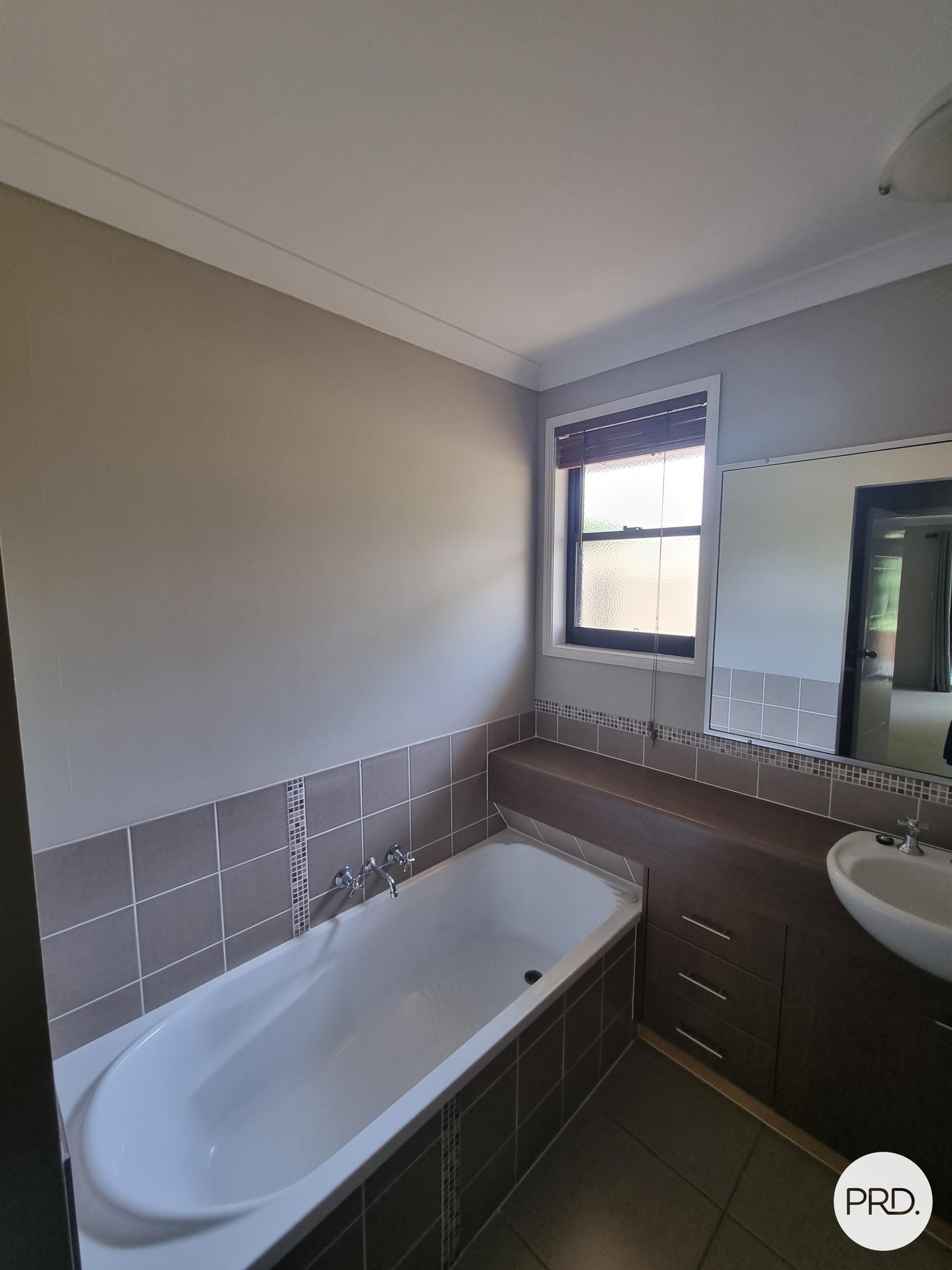 49 Bevington Street TANNUM SANDS 9