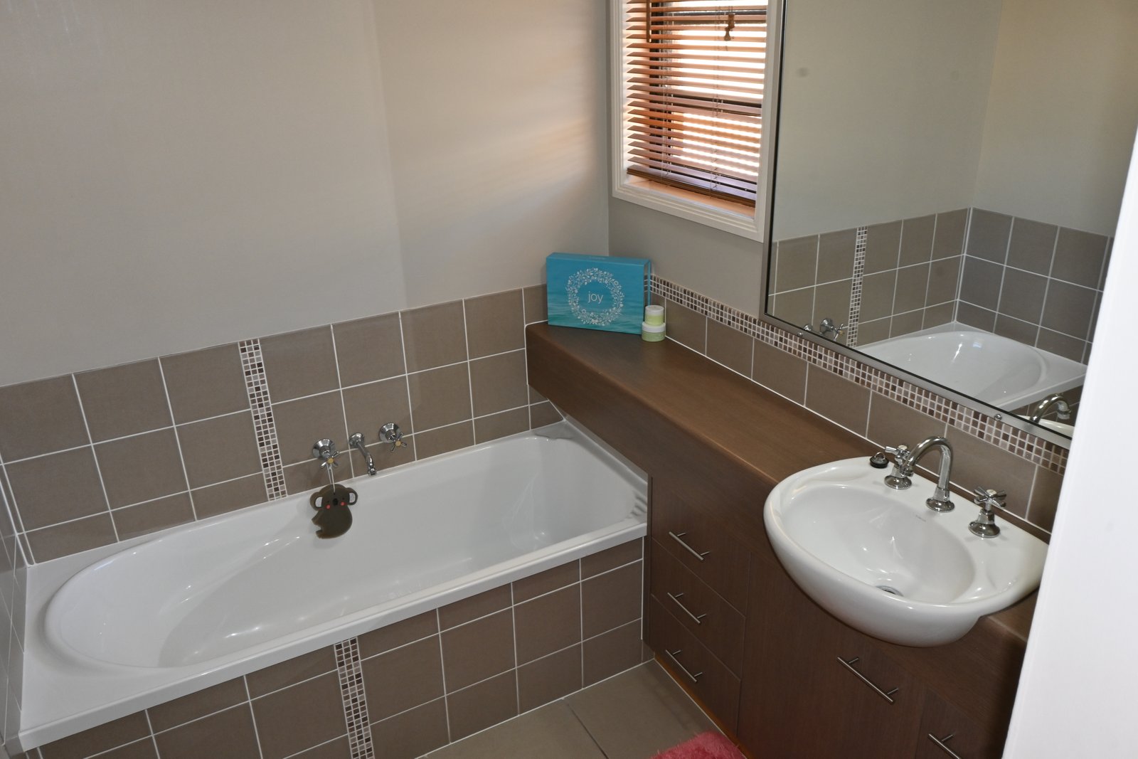 49 Bevington Street TANNUM SANDS 11
